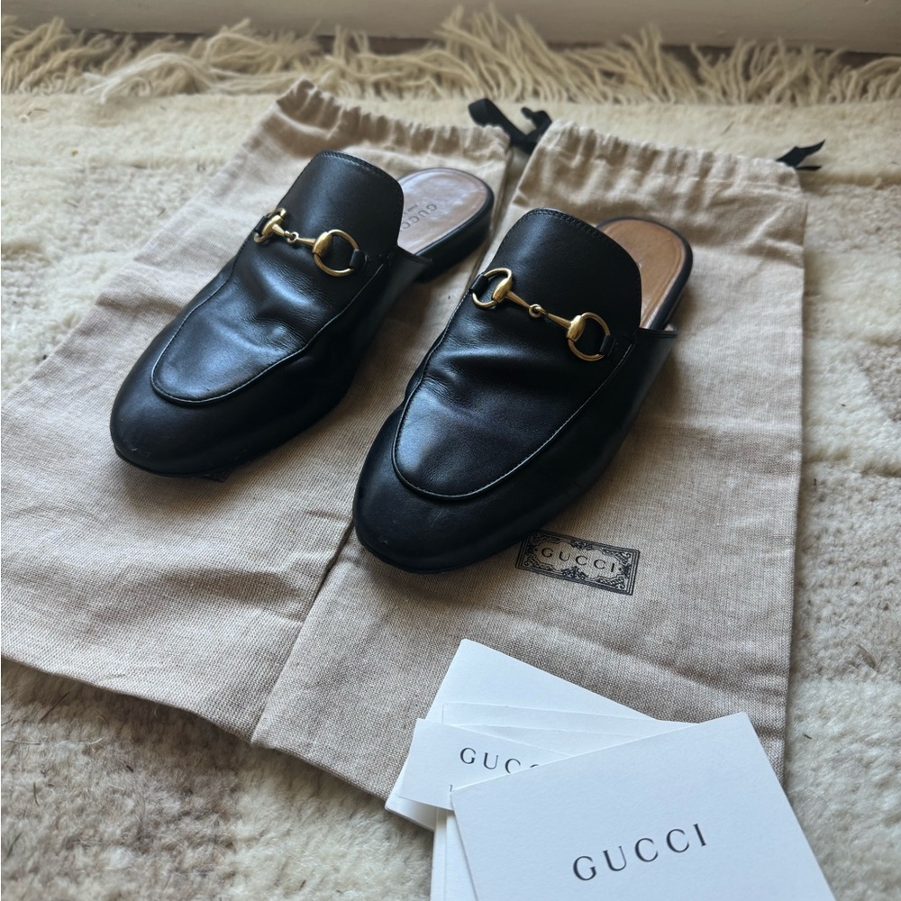 Gucci Women's Black Leather Horsebit Loafers